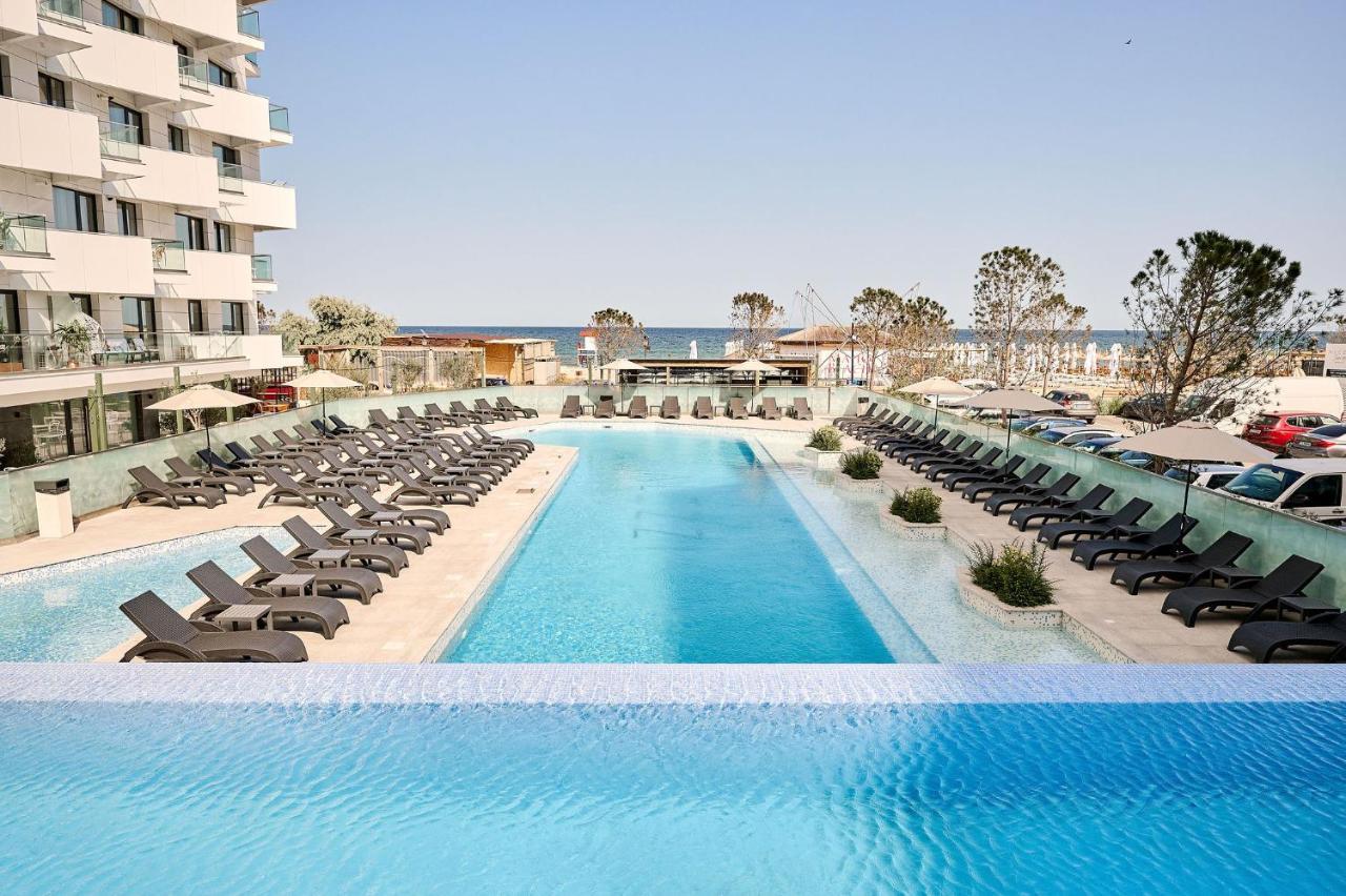 Wave N' Sea Apartment In Infinity Beach Resort - Parking 마마이아 외부 사진